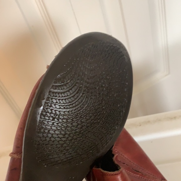 Reiker, All red leather - Picture 5 of 5